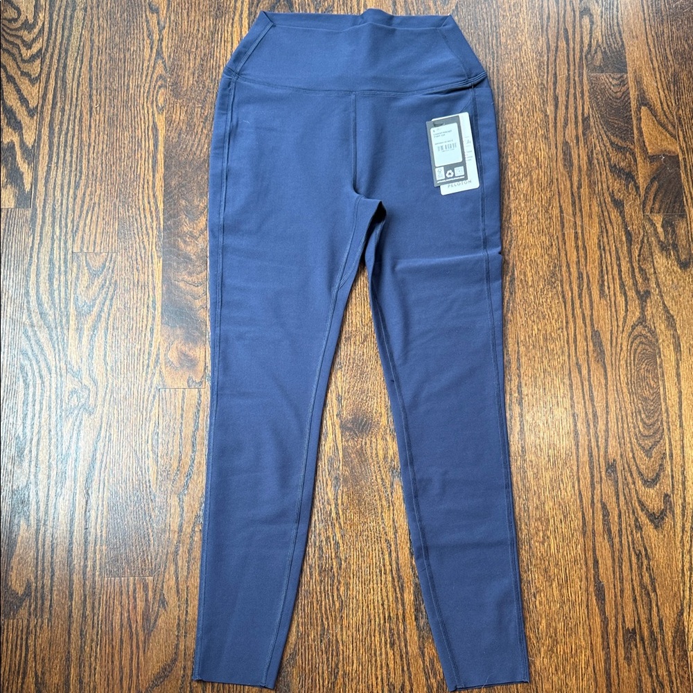 NWT Peloton Pocket Tight. Women’s size small